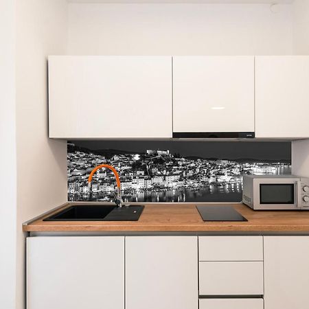Studio Apartman Max Center Of The Old Town Free Parking Beautiful View Šibenik Kültér fotó